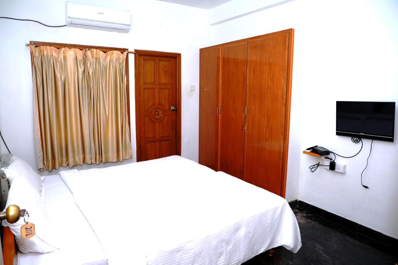 Rainbow House Luxury Rooms Chennai Extérieur photo